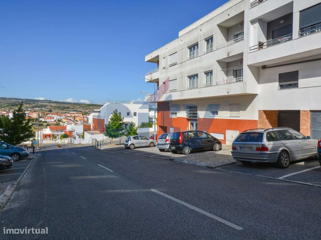 Excelente T2 de 2020 em Loures com Orientação Nascente/Poente e Var...-30