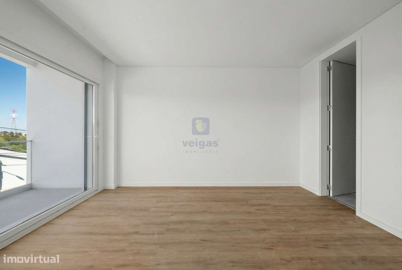 Moradia T5 Contemporânea com Piscina Aquecida – Santa Iria da Azóia-40