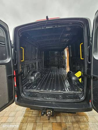 Volkswagen CRAFTER - 4