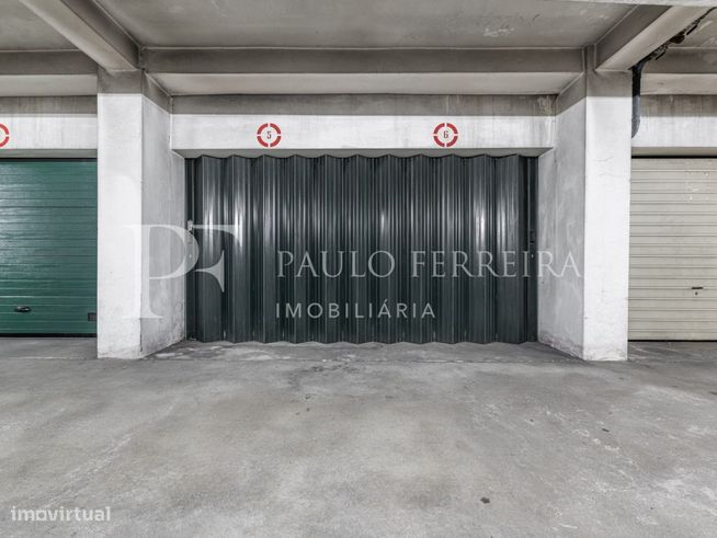 Apartamento T6 no centro de Famalicão-27