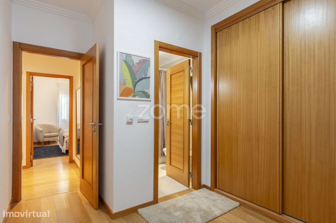 Apartamento T3 Paço de Arcos, varanda, vista mar e garagem-13