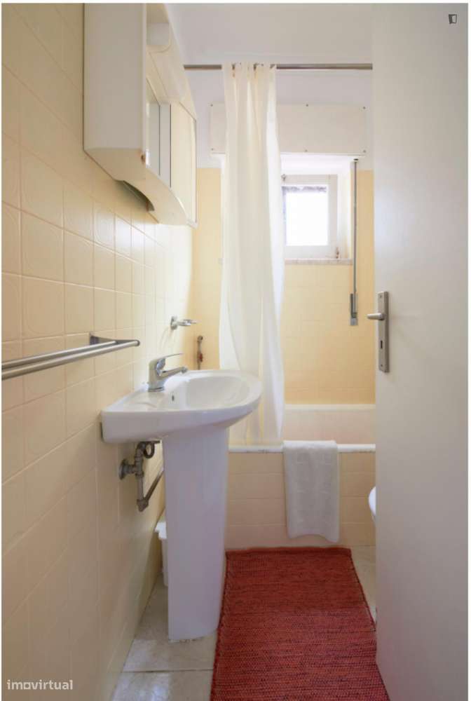 Quarto - localizado em Carcavelos Lisbon - Grande imagem: 2/8