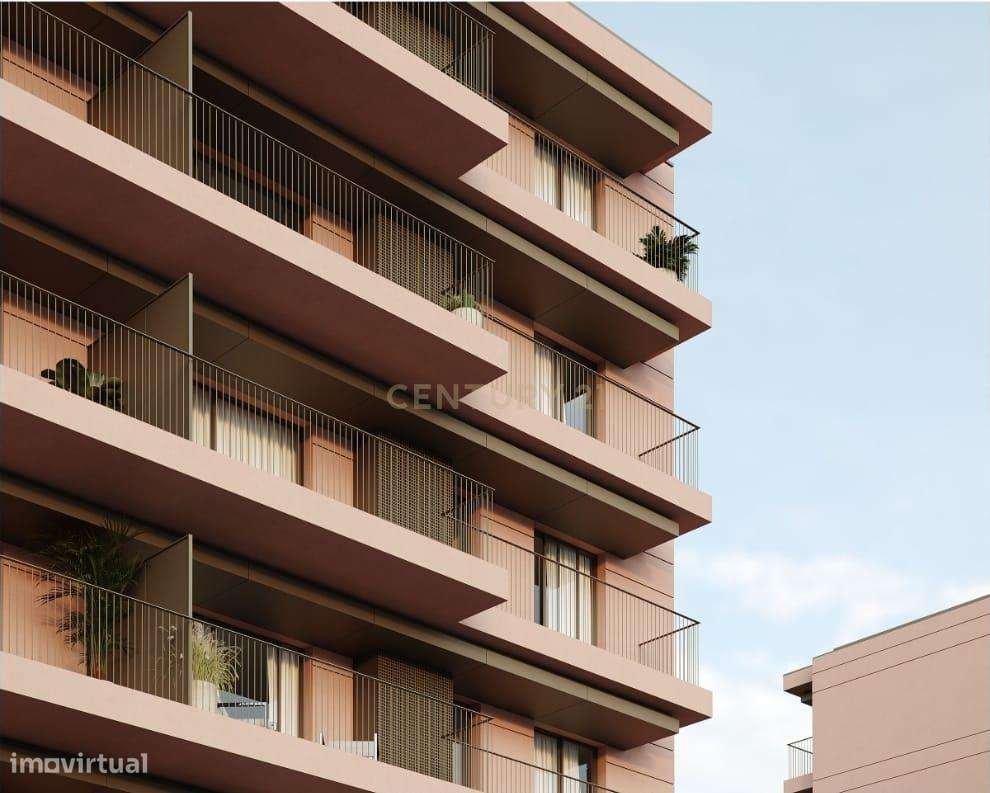 APARTAMENTO T2 | 3 VARANDAS | GARAGEM I FARO - Grande imagem: 2/7