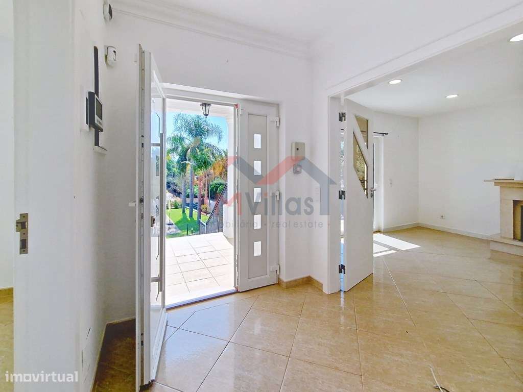 Moradia V3 com anexo T2 - Alcantarilha - Grande imagem: 2/46