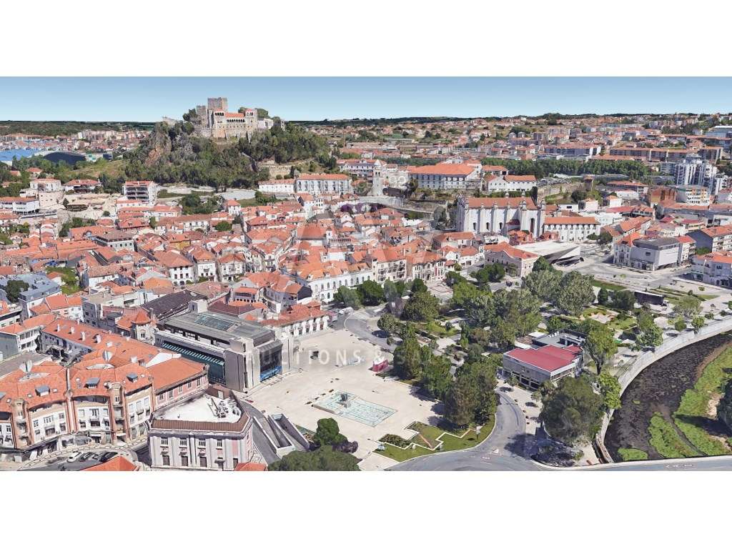 T2- Condomínio Fechado, piscina aquecida, parque infantil em Leiria-16