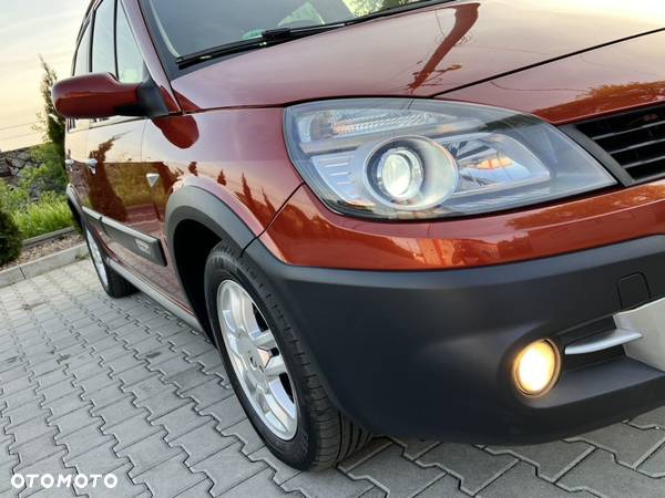 Renault Scenic 1.6 16V Emotion Plus - 15