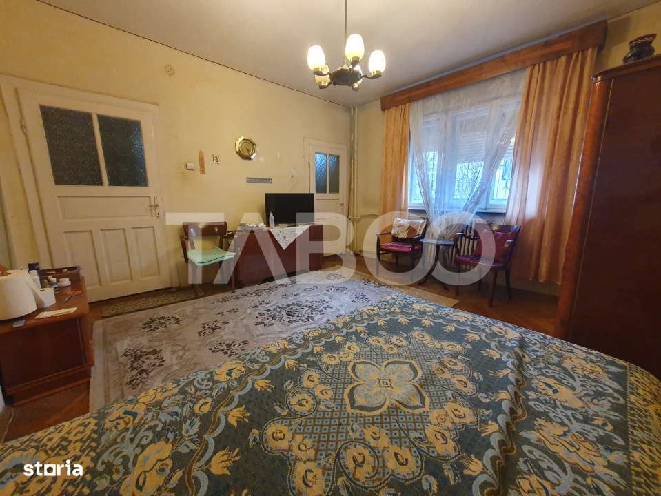 Casa 5 camere 374 mp utili + Anexa 75 mp in punctul 0 al Fagarasului - Imagine principală: 5/12