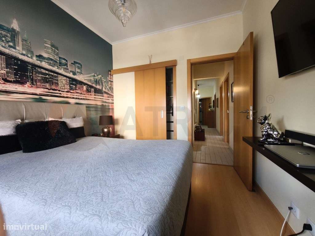 Apartamento T2 parcialmente remodelado em Setúbal (Monte Belo Sul)-11