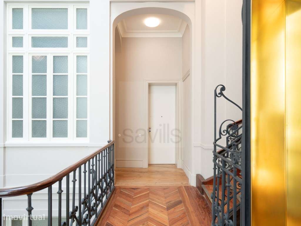 Apartamento T0 mobilado e decorado na Avenida dos Aliados-19