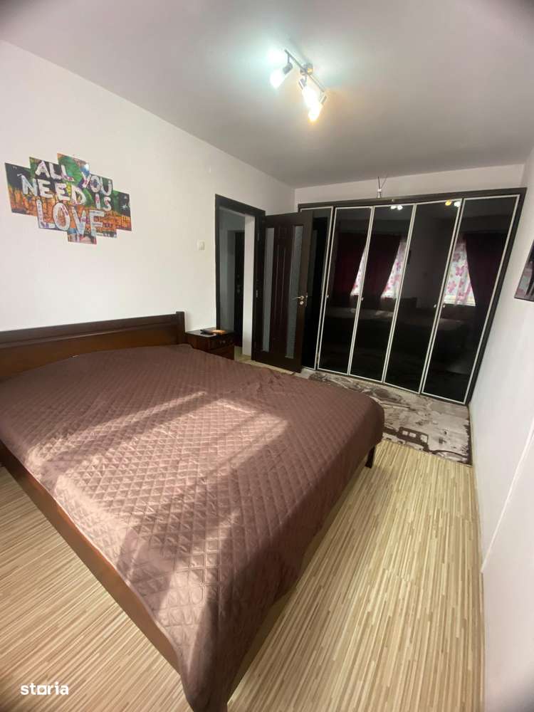 Apartament spatios toate dotarile, zona Centrala-5