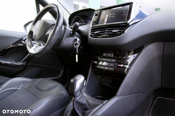 Peugeot 208 120 VTI Intuitive - 14