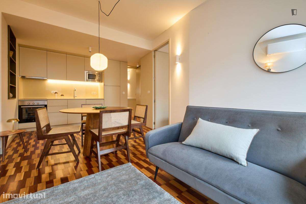 Apartamento com 1 quartos - localizado em Santo Ildefonso Porto - Grande imagem: 3/20