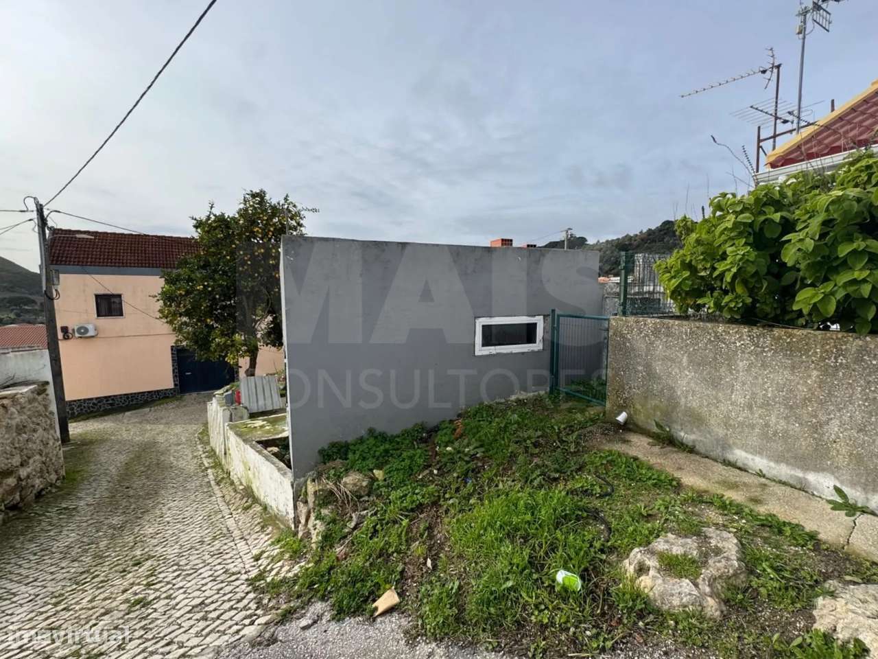Oportunidade em Calhandriz: Moradia T2 Semi-Remodelada com Opção Ch...-9