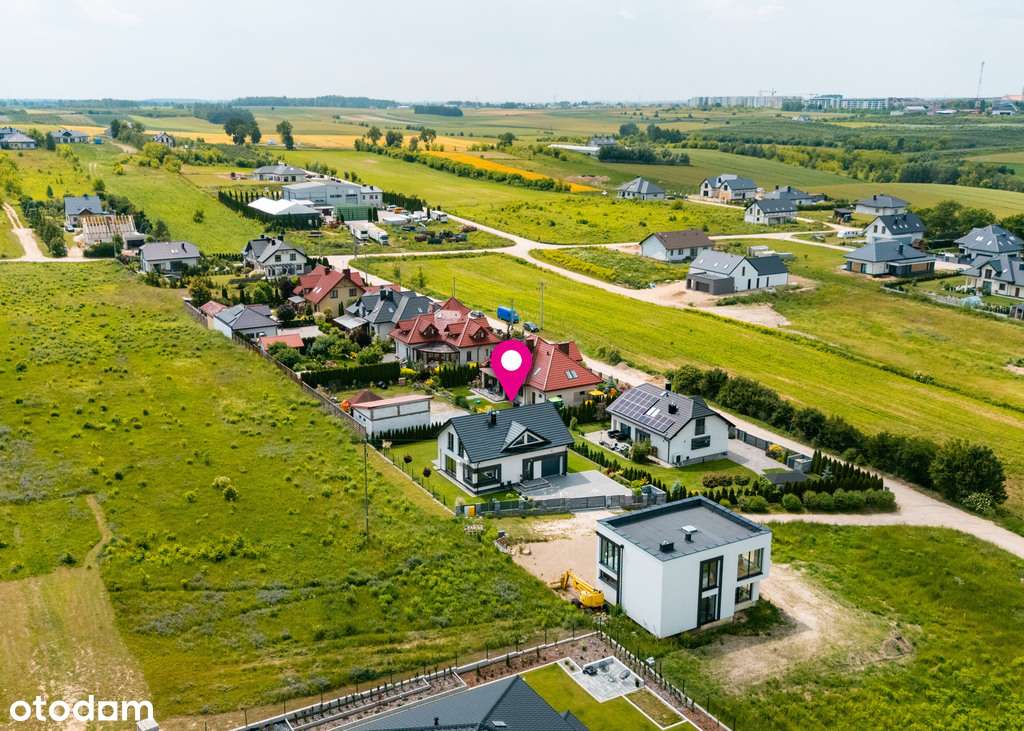 Nowoczesny dom, gotowy do zamieszkania-15