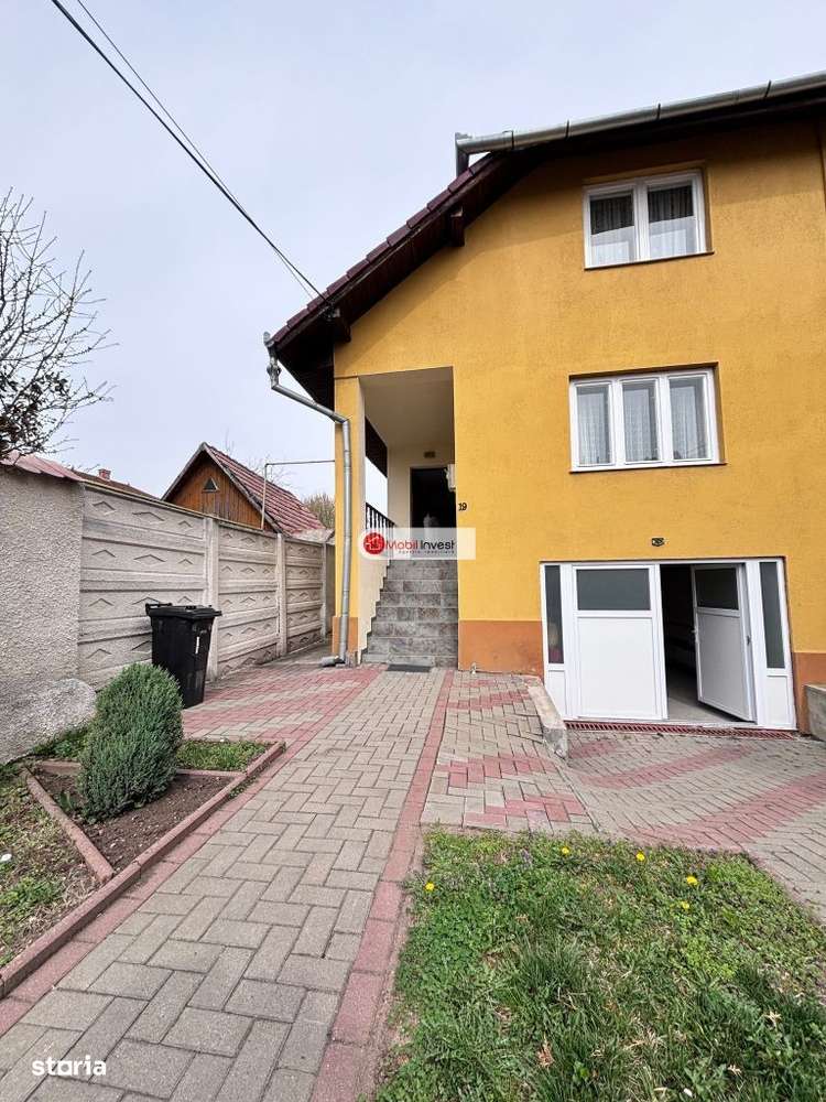 Casa tip duplex S+P+M,cu garaj si teren de 462 mp,in centrul orasului!-10