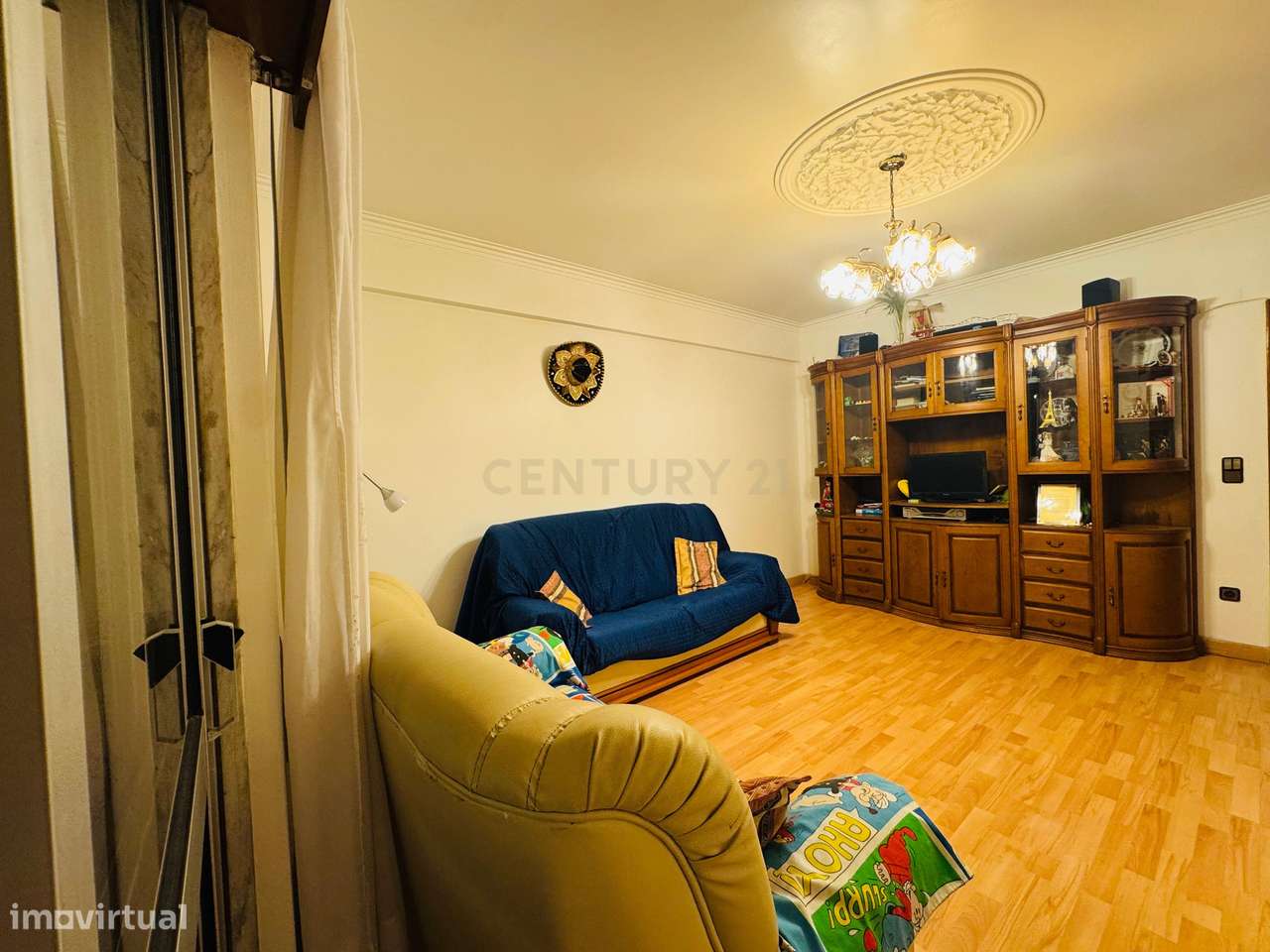 T3 com excelentes áreas, varanda e marquises | Parcialmente mobilado | - Grande imagem: 4/22