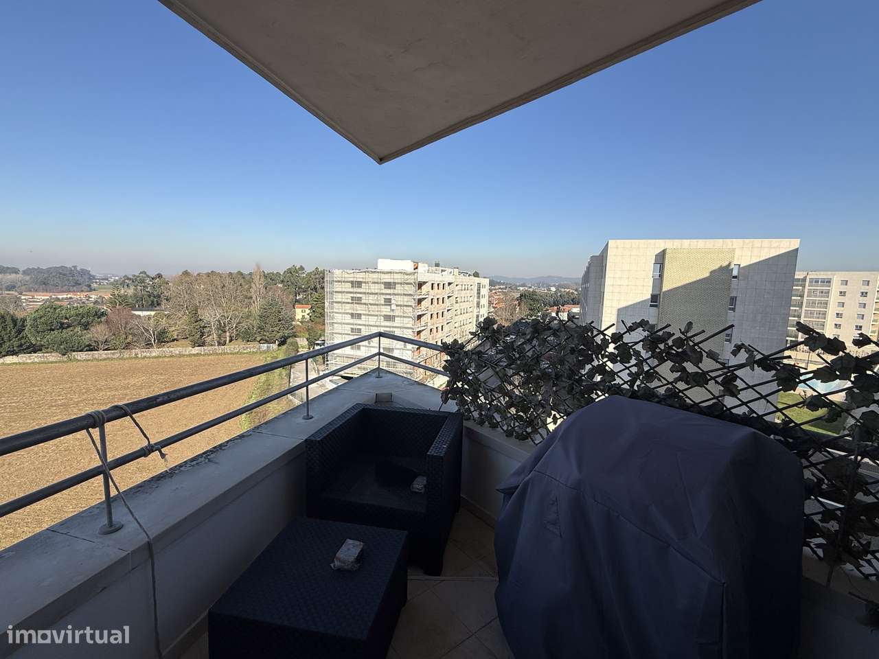 T2 último Piso com sala 45m2-36