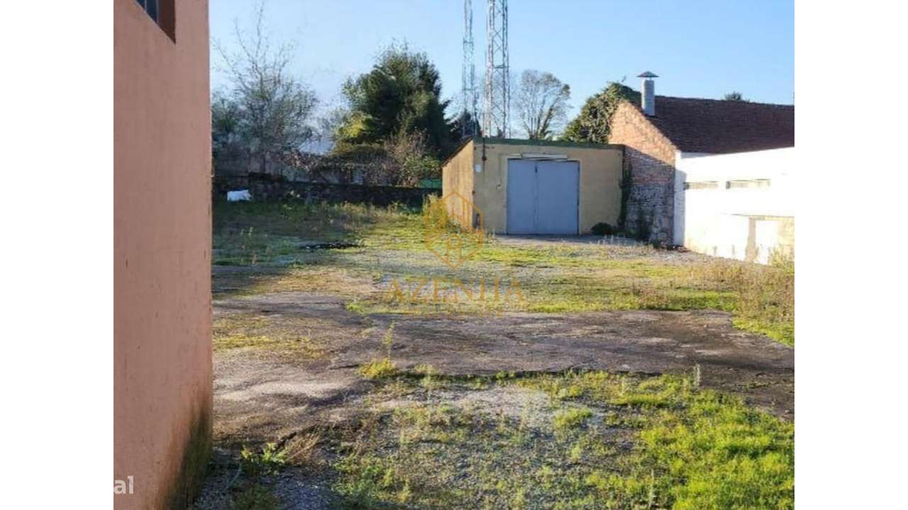 Armazém em Maia ideal para investimento-15