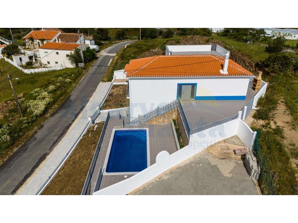 Moradia T3 Nova com Piscina Privada e Garagem - Malhão, Castro Marim - Grande imagem: 2/35