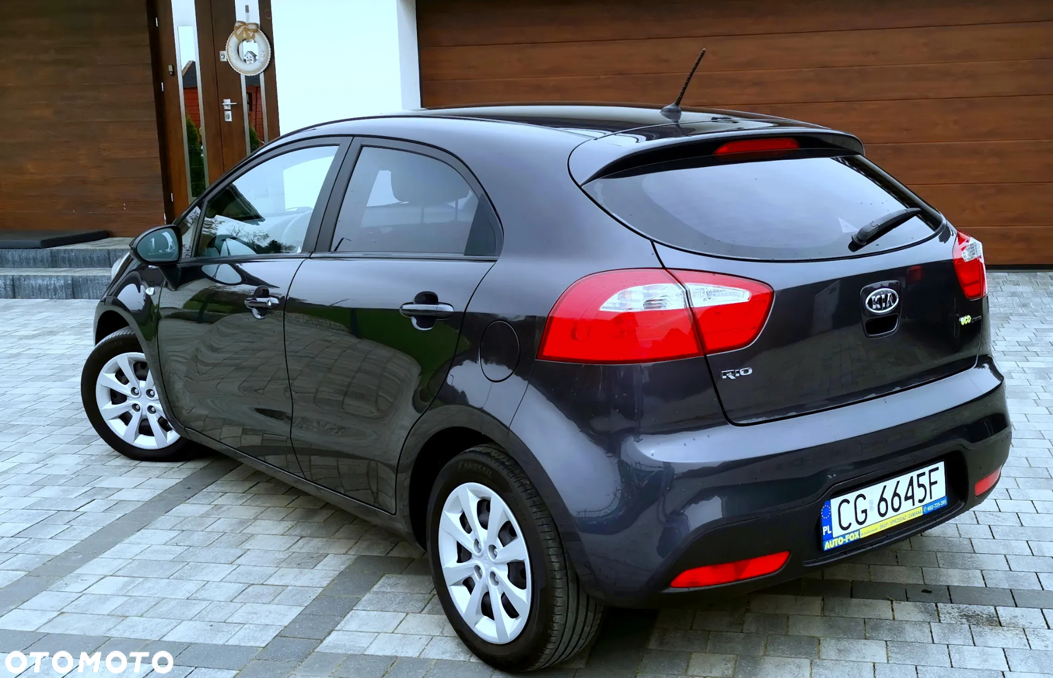 Kia Rio 1.2 Business Line - 13