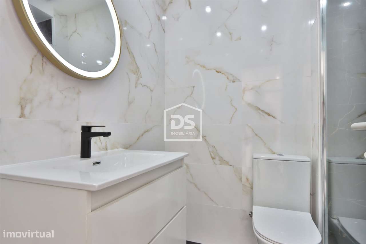 Apartamento T2 Venda em Santa Iria de Azoia, São João da Talha e Bobad - Grande imagem: 4/7