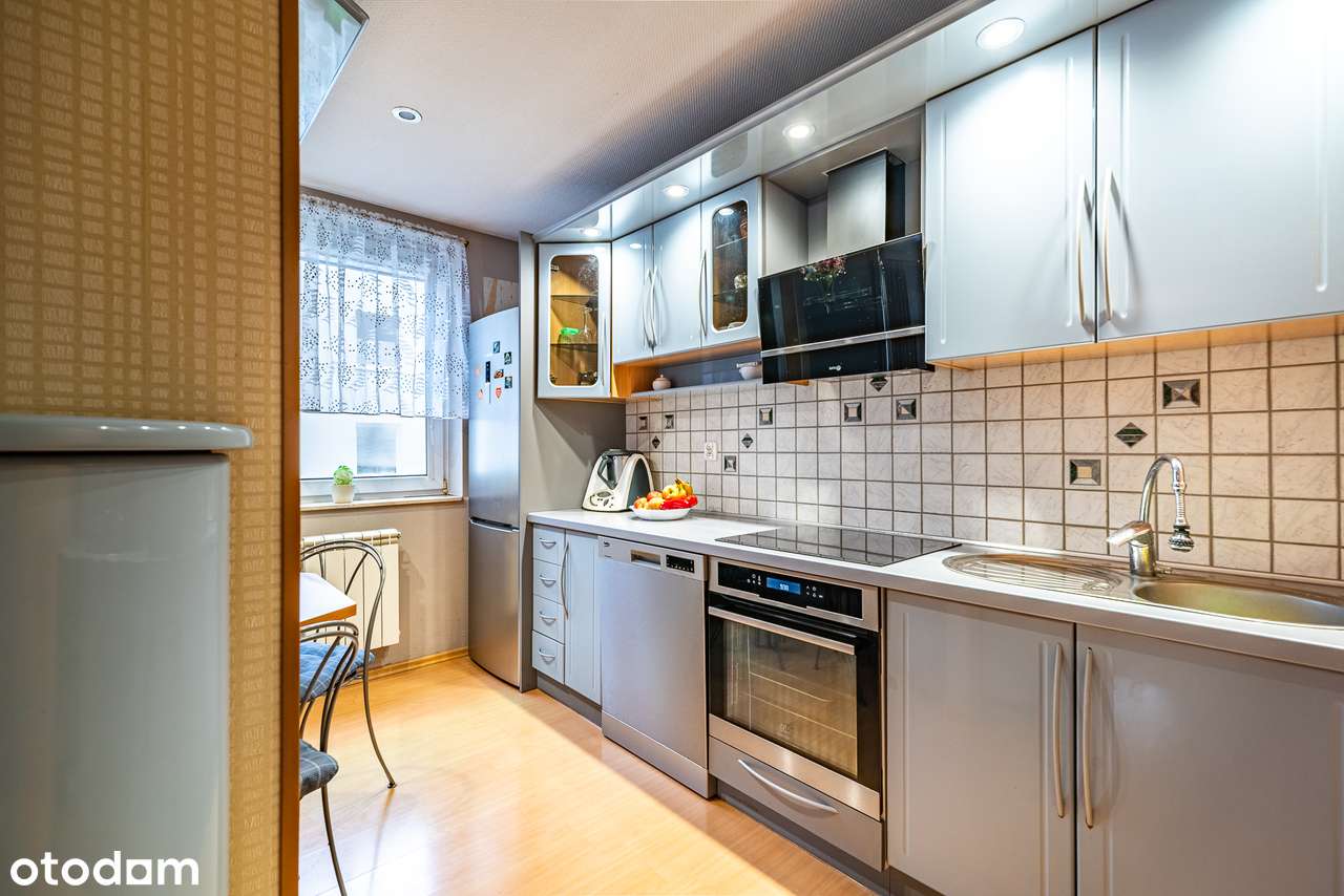 Duży balkon, garaż, piwnica, 3 pokoje-1