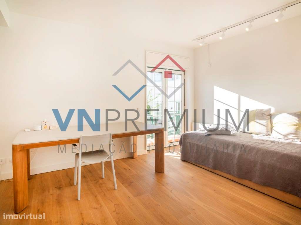 Belíssimo apartamento totalmente remodelado com materiais topo de gama-23