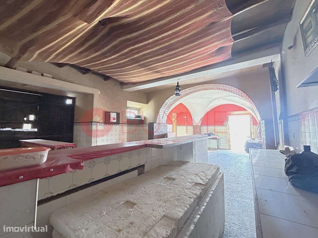 Edifício Histórico para Reabilitar no Coração de Loulé - Grande imagem: 2/33