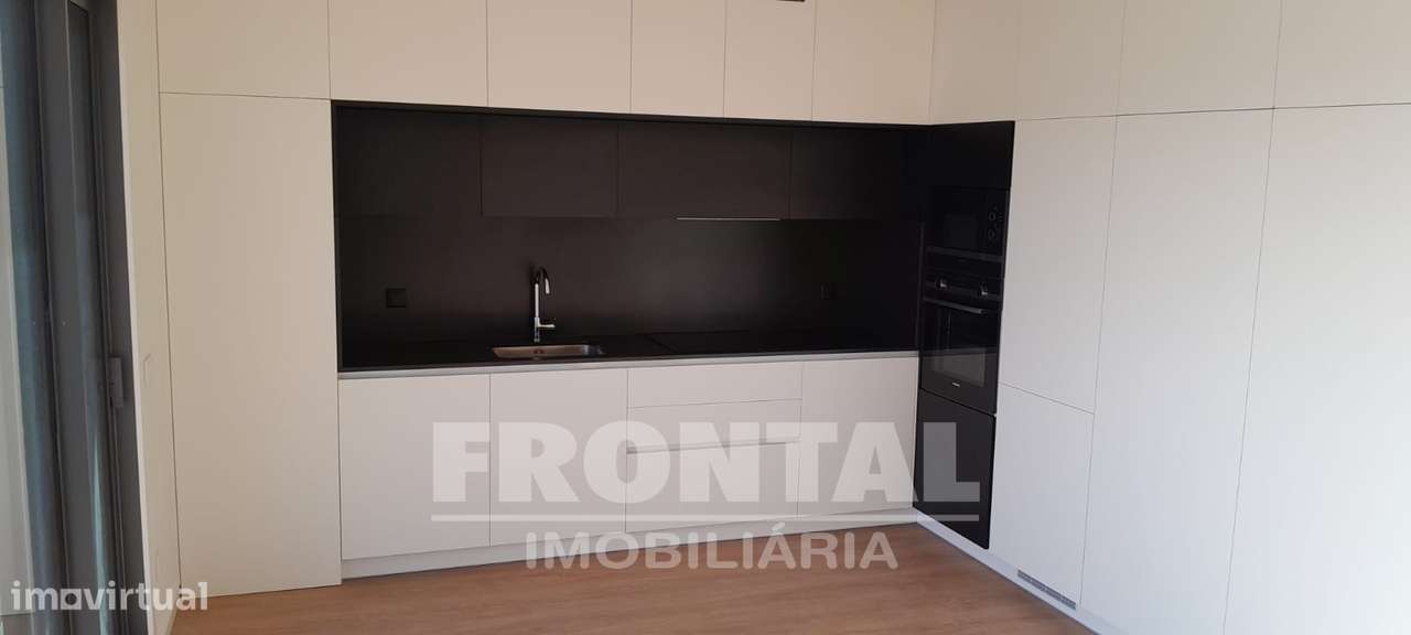 Penthouse T1 nas Antas, Porto-9
