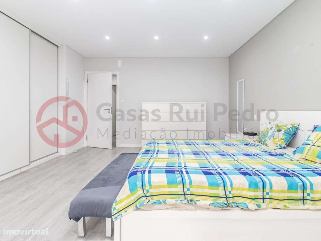 Moradia T3+2 Remodelada com garagem 740 m² de Terreno em St Antonio...-38