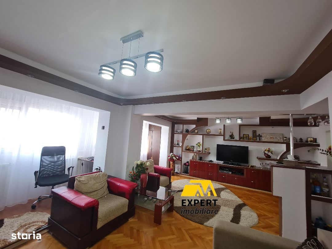 Apartament 4 camere , zona Radu Negru ,mobilat