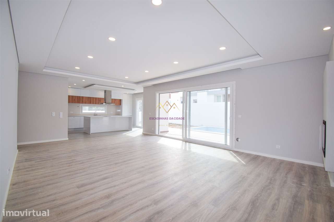 Moradia Térrea T4 com piscina em Azeitão - Grande imagem: 5/38