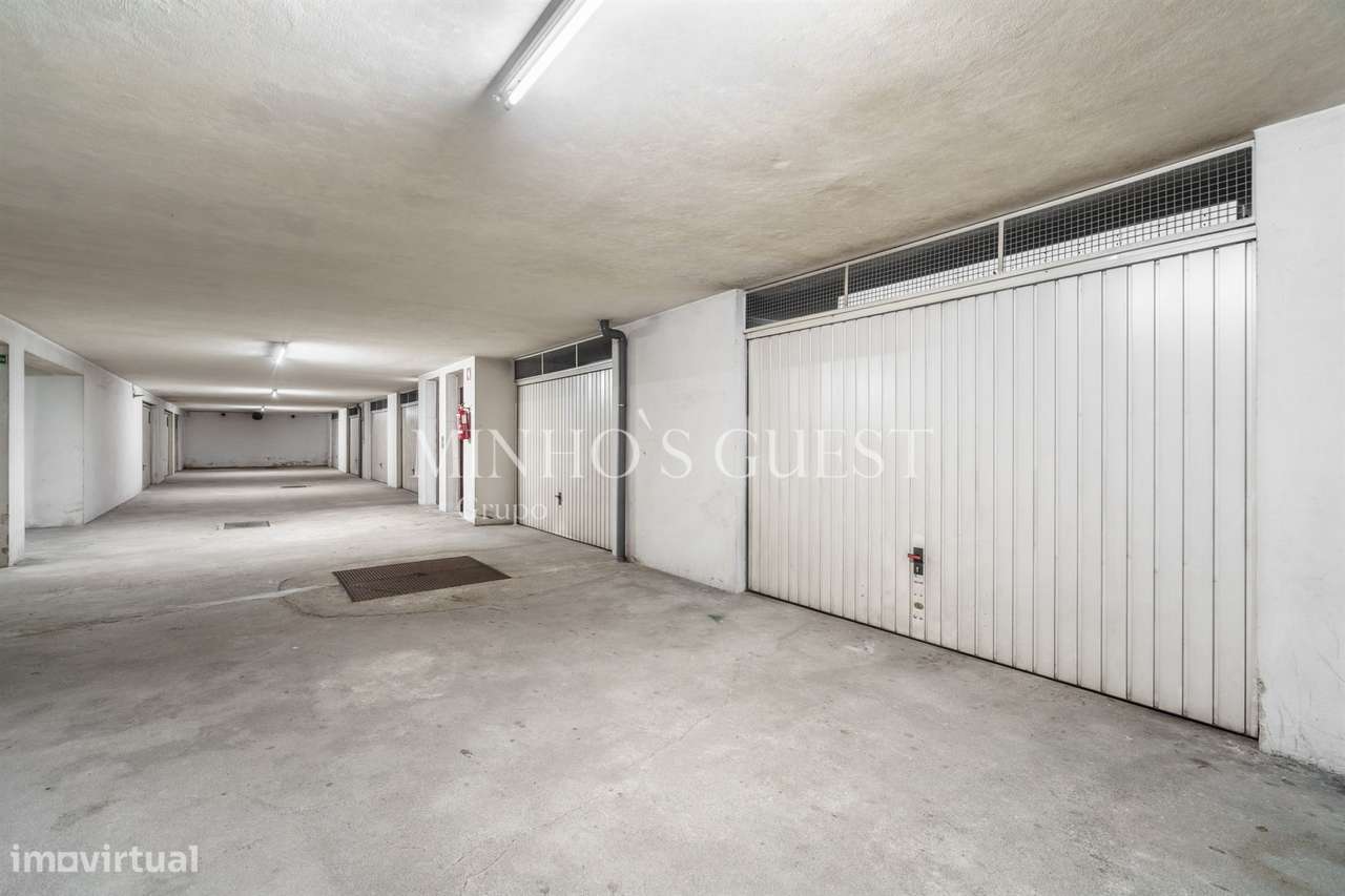 Apartamento T3 c/ varanda, AC e Garagem Fechada - São Vítor, Braga-30