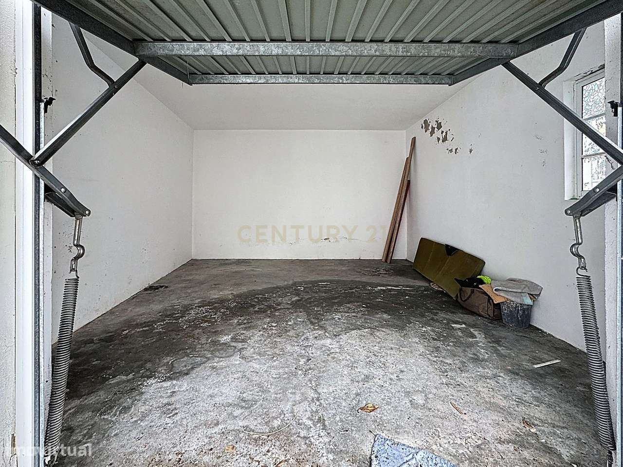 Moradia e Terreno Urbano - Nazaré-26