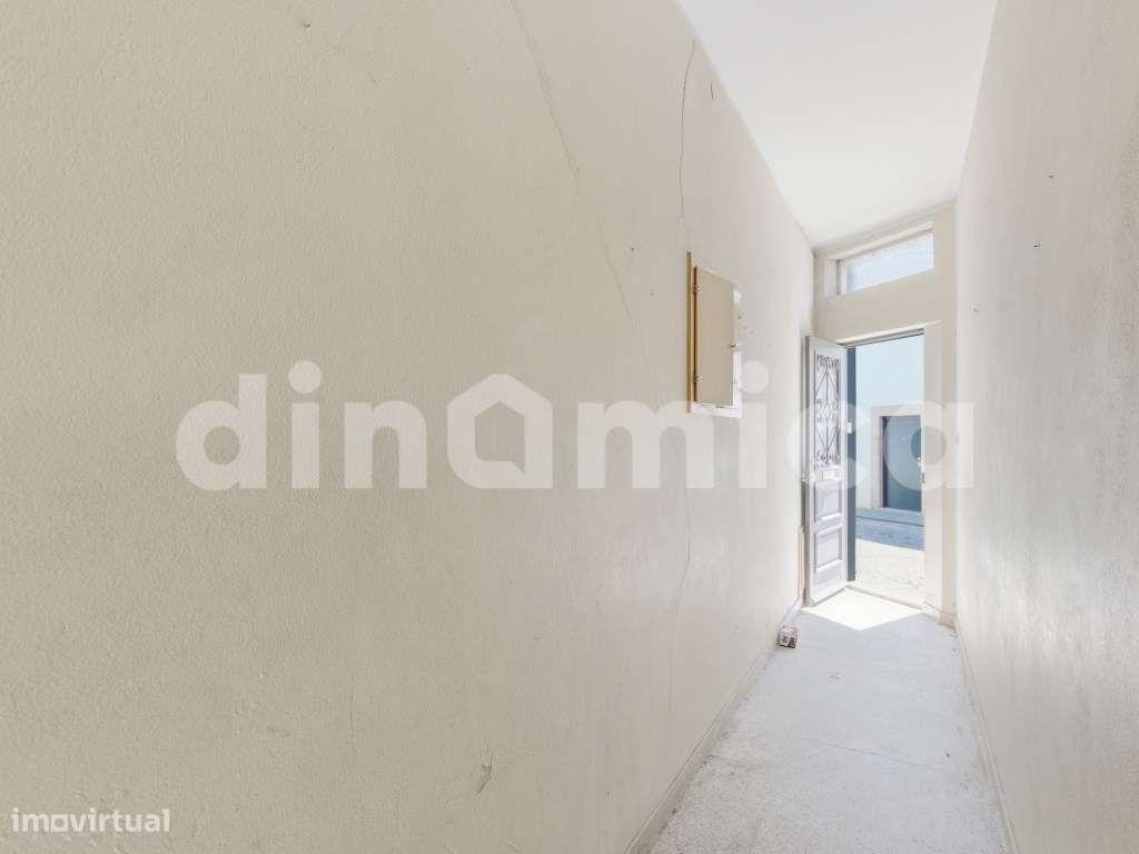 Moradia para Remodelar em Localização Premium - Vila Nova de Gaia( B)-14