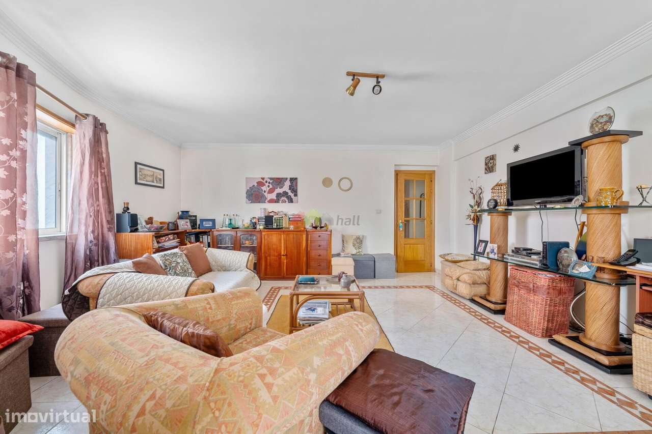 Apartamento T1 em Sta Marta do Pinhal-0