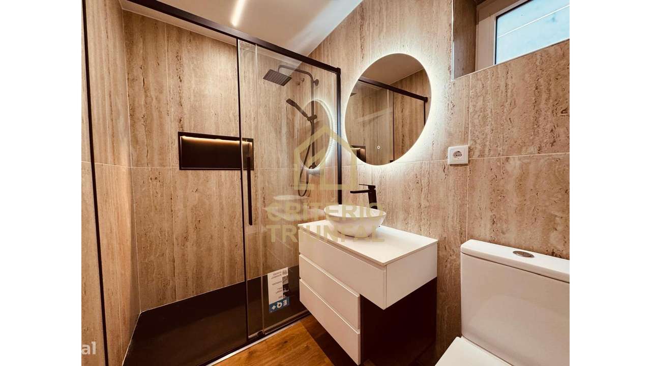 Apartamento T2 Centro de Penafiel-11