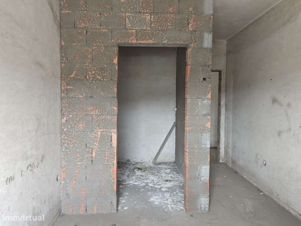 Edifício Inacabado com Enorme Potencial de Rentabilização-26