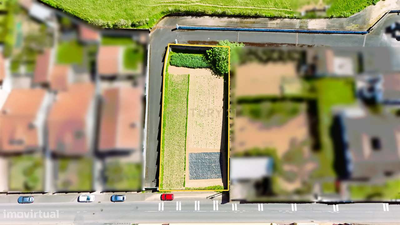 Lote Exclusivo de 826 m² na Maia com Projeto – A Casa dos Seus Sonhos-1