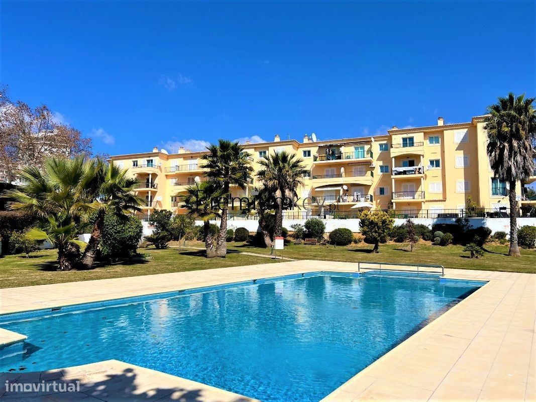 Apartamento T1 com piscina para venda em Albufeira