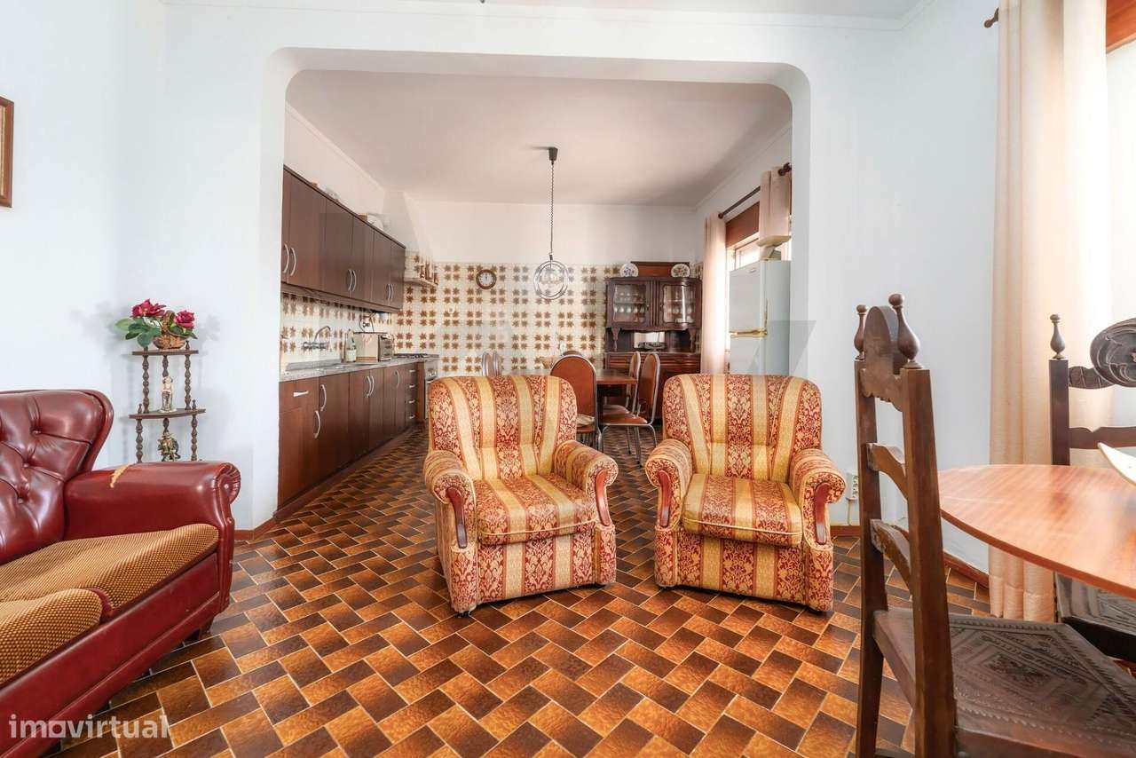 Moradia T4 com Terreno de 8480m2 em Bela Salema-18