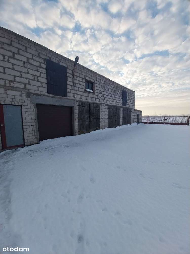 Dom z ziemią rolną .-8