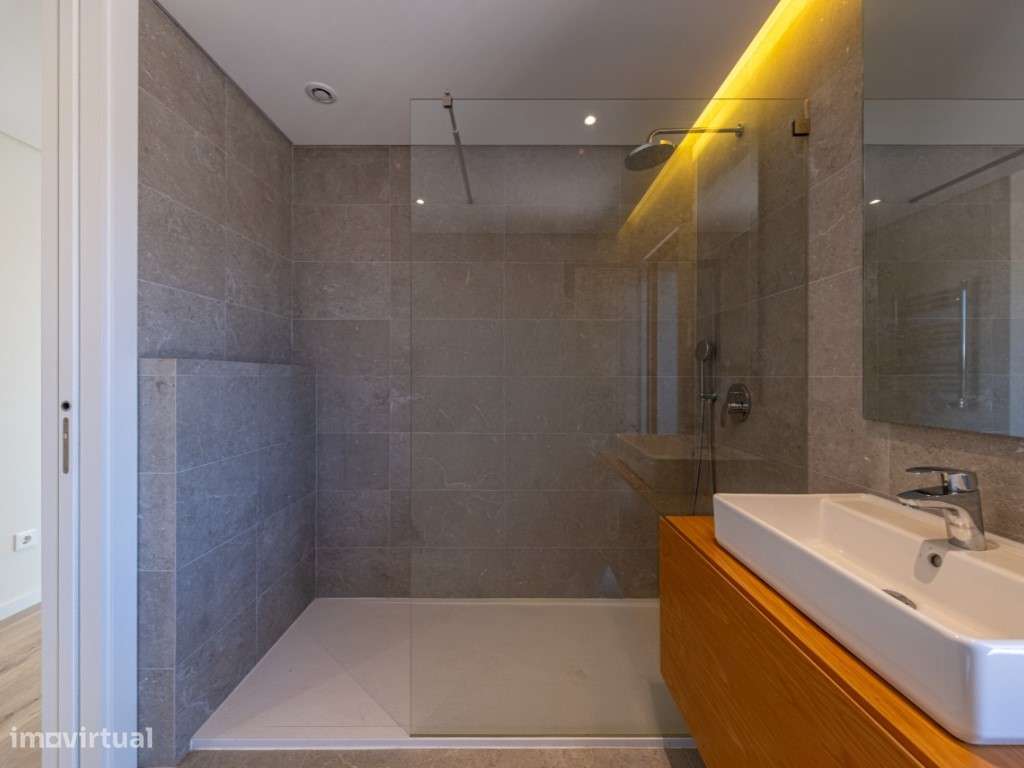 Apartamento T3 Moderno com Varanda e Churrasqueira - Praia de Santa...-12