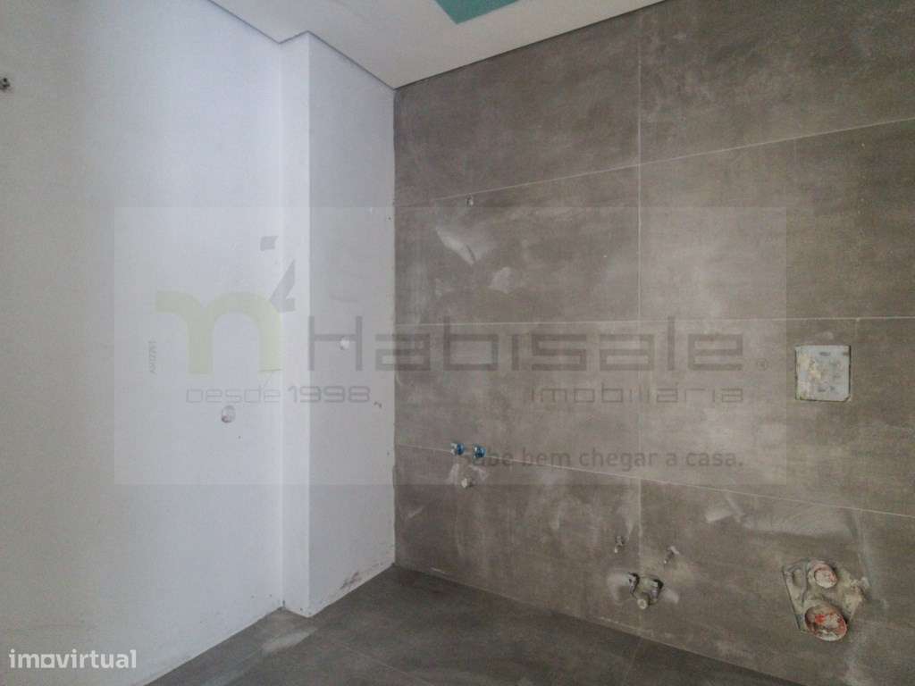 Apartamento T3 com garagem | Paradela, Santo António dos Cavaleiros-14