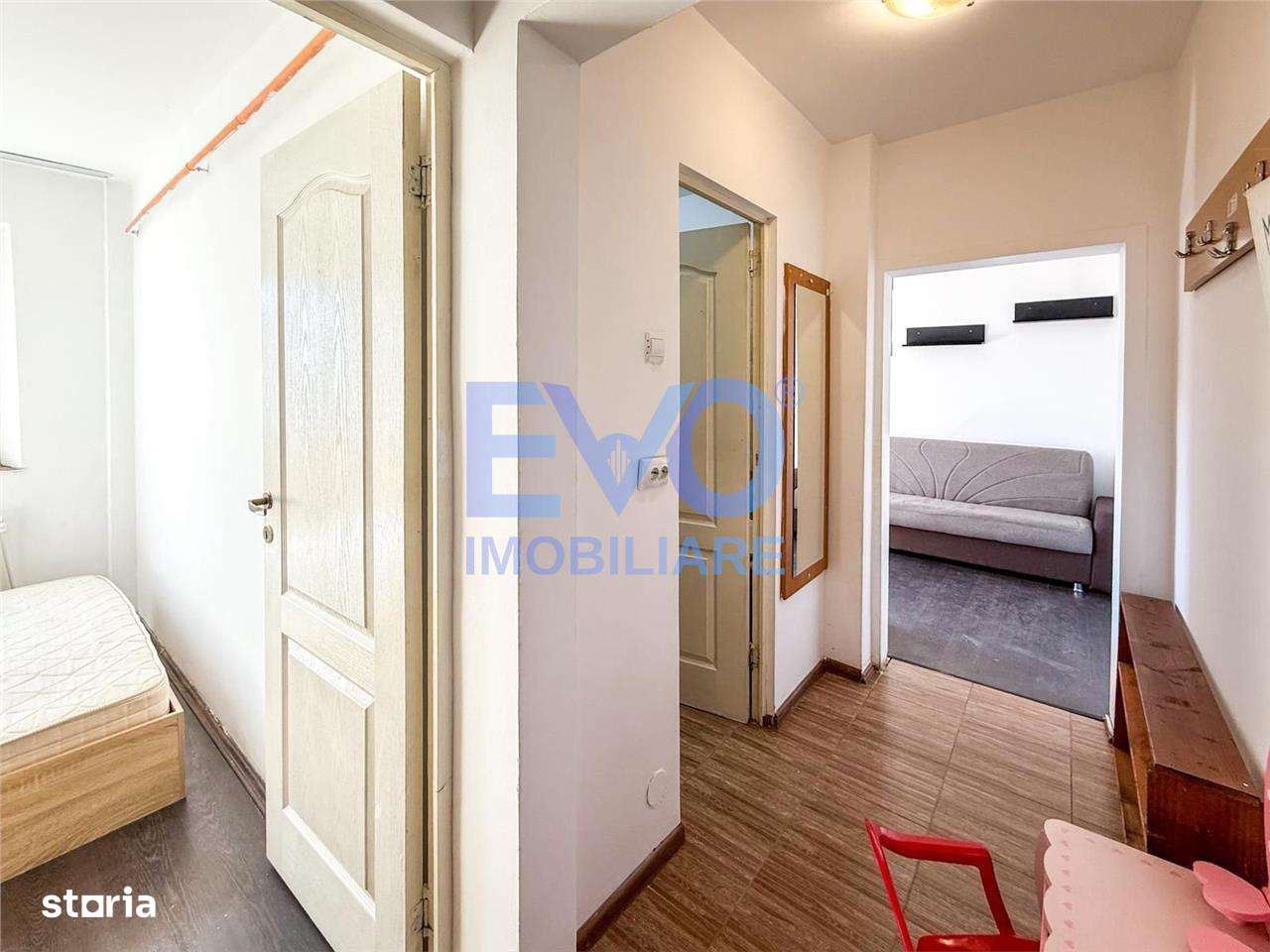Apartament 3 camere, etajul 3, zona Tatarasi Liber-0