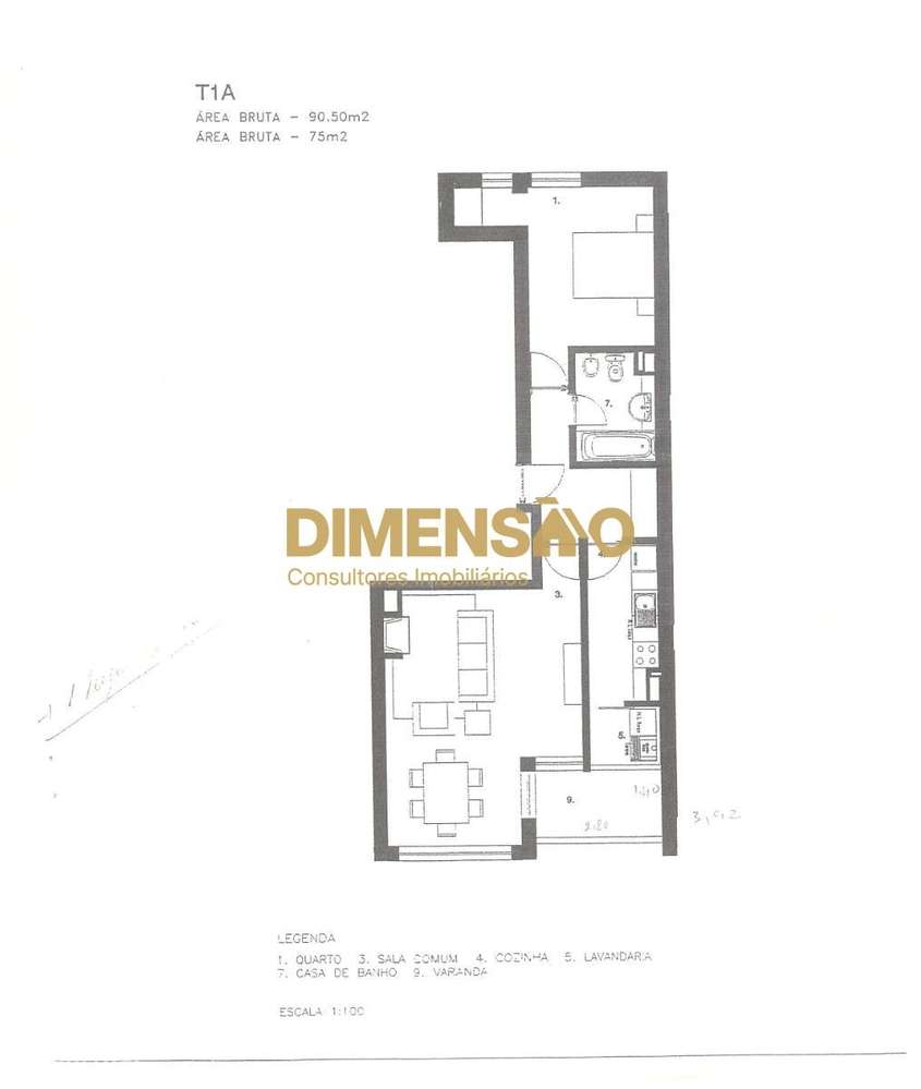 T1 com duas frentes e garagem Ref DCI153B-22