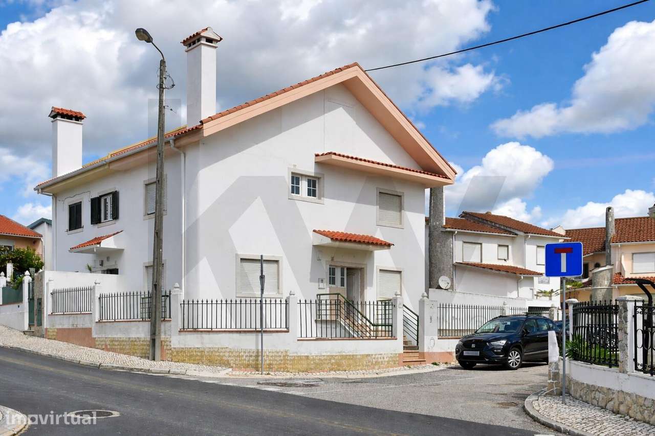 CASCAIS COLÉGIO AMOR DE DEUS – MORADIA T4 + T1 INDEPENDENTES-30