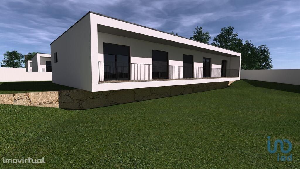 Casa / Villa T3 em Braga de 254,00 m2