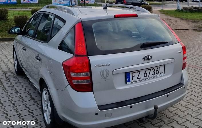 Kia Ceed 1.6 CRDi SW LX - 5