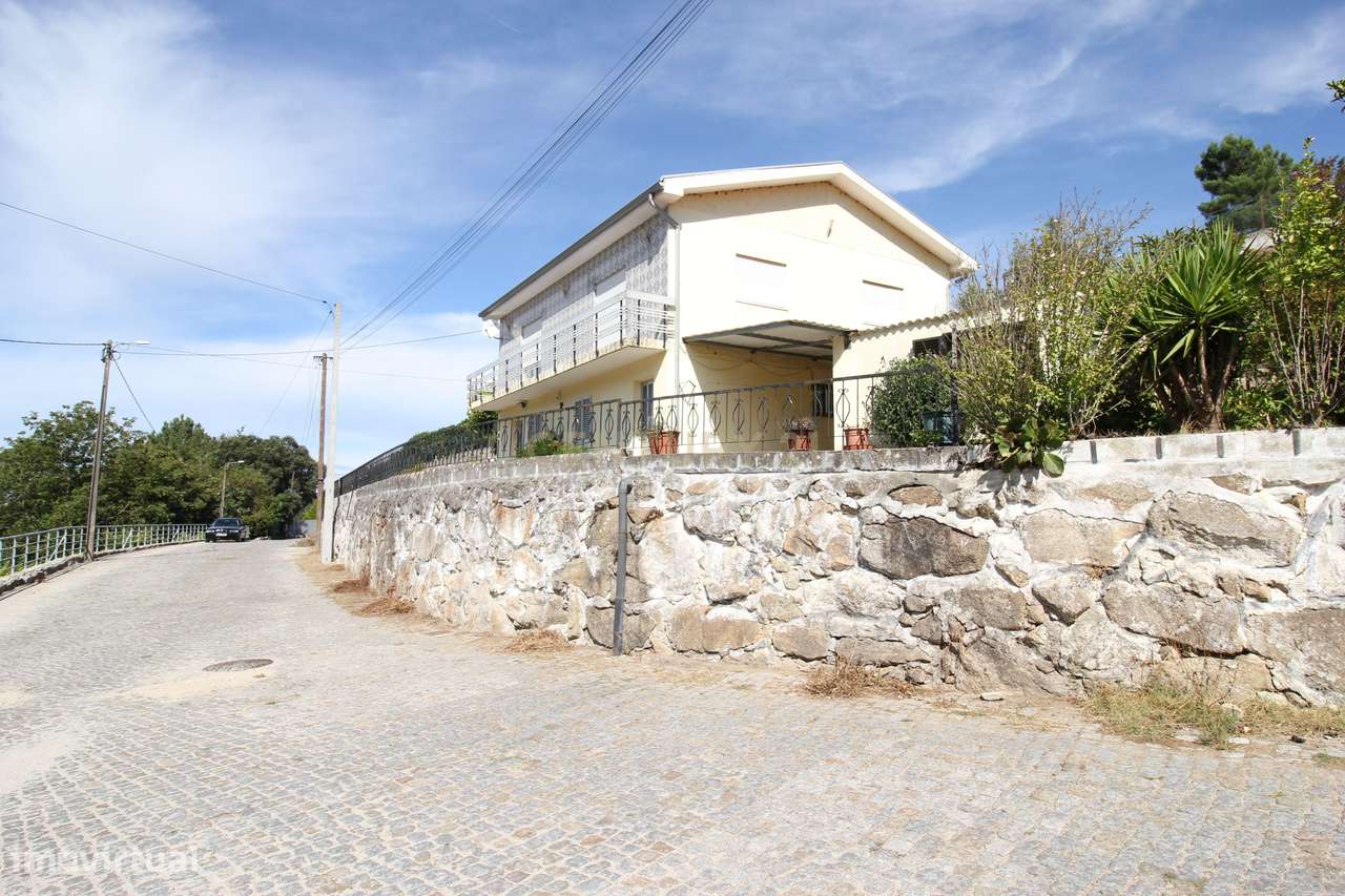 Moradia Bi-familiar em Lagares, Penafiel - Oportunidade Única!-5